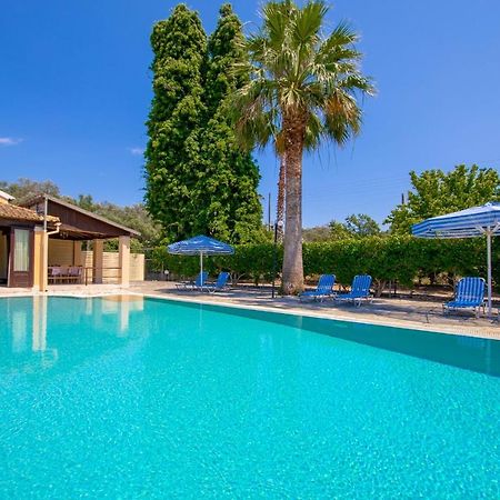Villa Lianolia Peritheia Екстер'єр фото