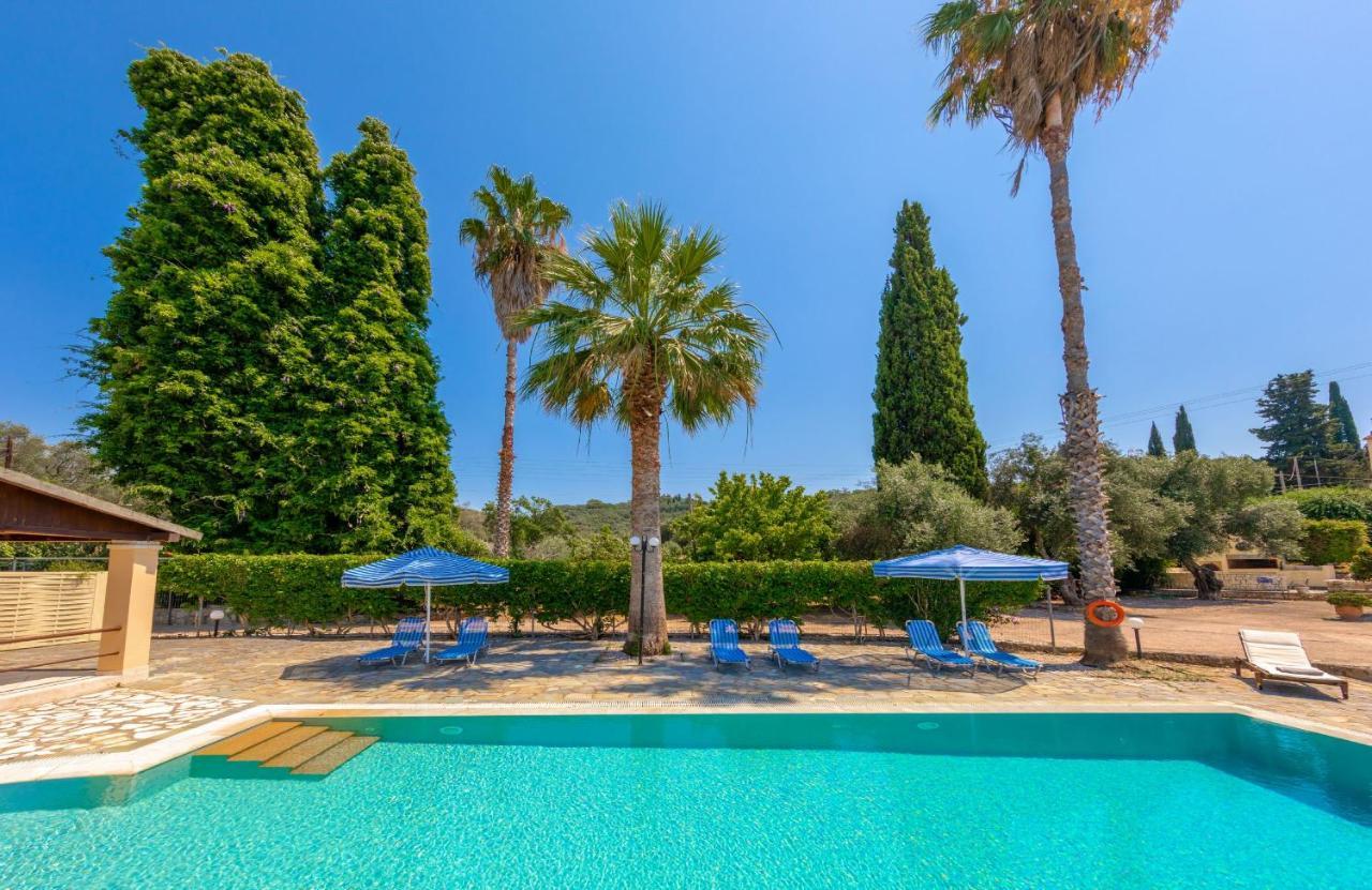 Villa Lianolia Peritheia Екстер'єр фото