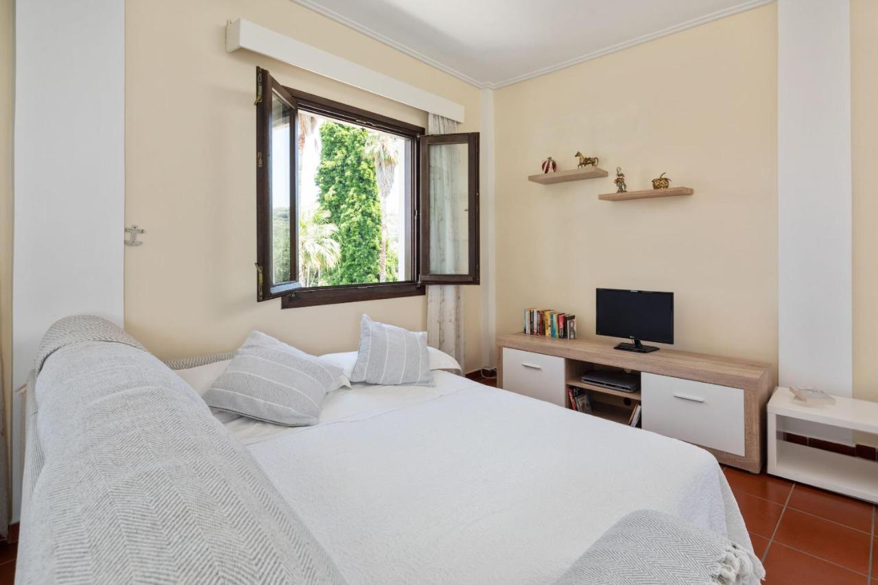 Villa Lianolia Peritheia Екстер'єр фото