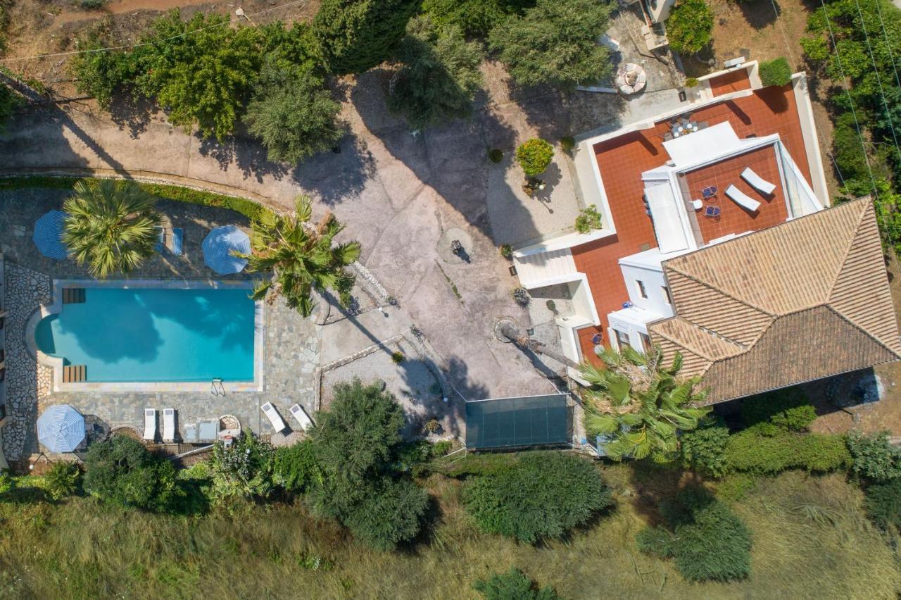 Villa Lianolia Peritheia Екстер'єр фото