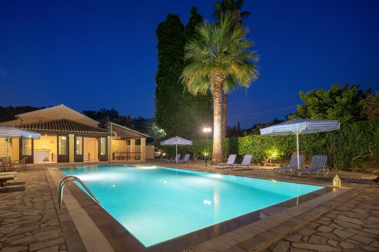 Villa Lianolia Peritheia Екстер'єр фото